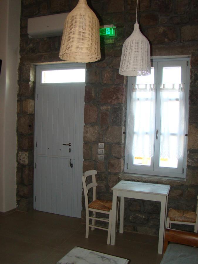 Efi'S Apartments Plaka  Buitenkant foto