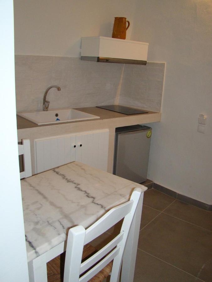 Efi'S Apartments Plaka  Buitenkant foto