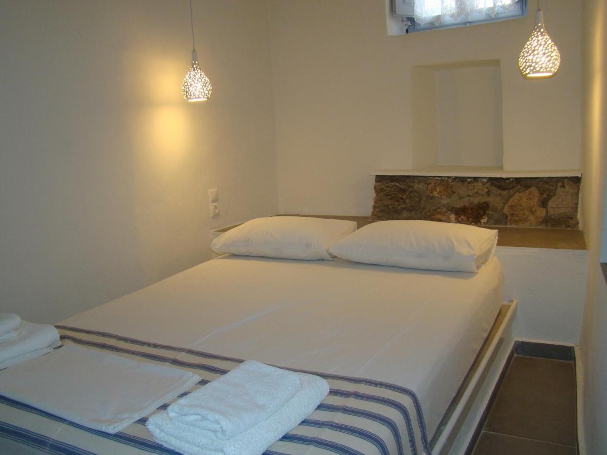 Efi'S Apartments Plaka  Buitenkant foto