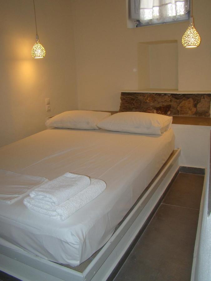 Efi'S Apartments Plaka  Buitenkant foto